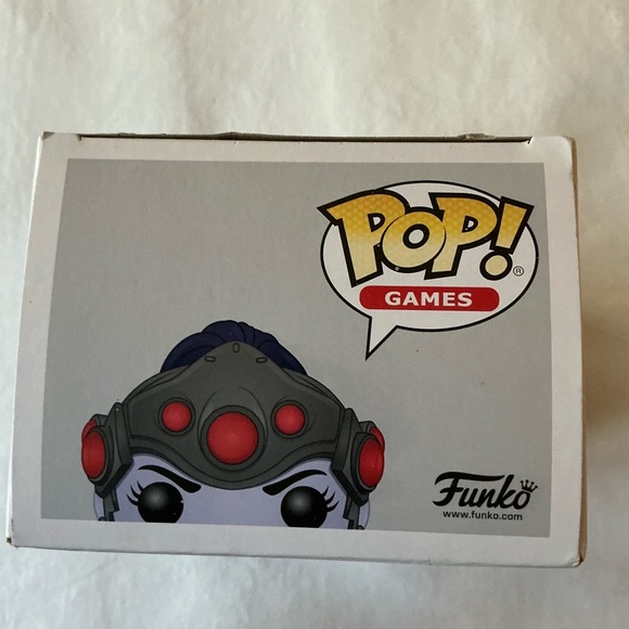 Funko Pop Overwatch Widowmaker Vinyl Figure - Picture 4 of 5
